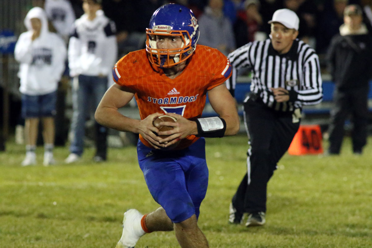 Osceola High Plains FB vs Cross County (18).JPG